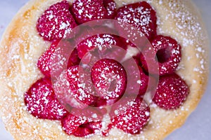 Raspberry Yeast-Cake