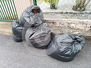 Rubbish four throw road photo