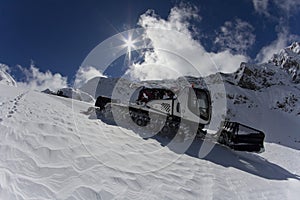 Ratrak, grooming machine, special snow vehicle