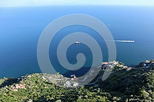 Ravello - Scorcio panoramico dalla Terrazza dell`Infinito di Villa Cimbrone photo