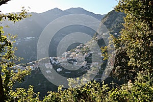 Ravello - Scorcio del borgo di Pontone da Villa Cimbrone