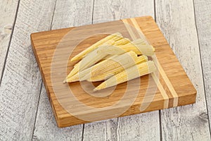 Raw baby corn