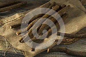 Raw Brown Organic Burdock Root