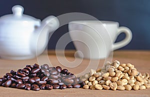 Raw coffee bean and roasters coffee bean photo