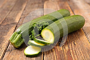 Raw courgette