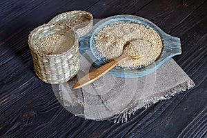 The raw kinwa on a wooden table