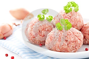 Raw meat balls