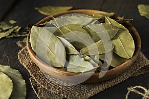 Raw Organic Dry Bay Leaves