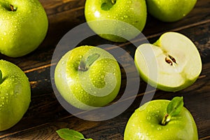 Raw Organic Green Granny Smith Apples