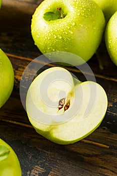 Raw Organic Green Granny Smith Apples
