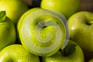 Raw Organic Green Granny Smith Apples