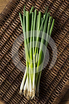 Raw Organic Green Onions