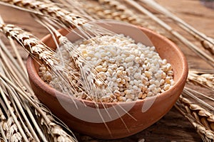 Raw peeled barley grains  (Hordeum vulgare