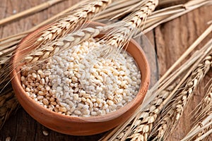 Raw peeled barley grains  (Hordeum vulgare