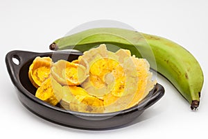 Raw plantain cups, patacones and pieces