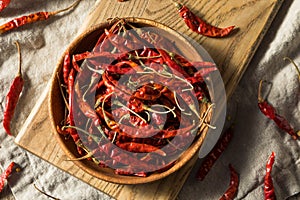 Raw Red Organic Chile de Arbol Peppers