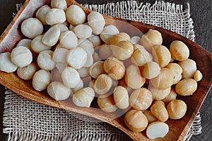 Raw and roasted macadamia nuts.