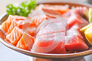 Raw salmon and raw tuna sashimi