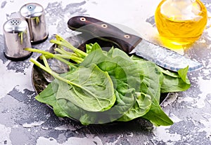Raw spinach