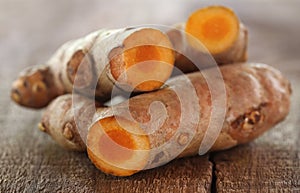 Raw turmeric