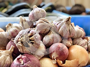 Raw vegetables: garlic and onions