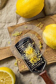 Raw Yellow Organic Lemon Zest