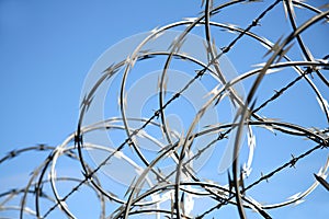 Razor wire