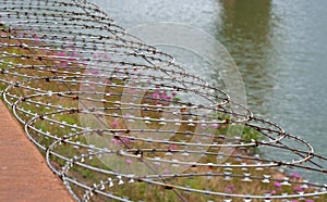 RAZOR WIRE BARRIER