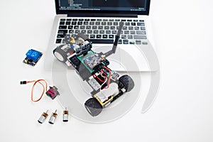 Rc car made on base of microcontroller