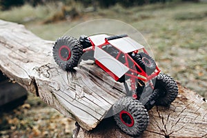 Rc car overcoming wooden log, free space