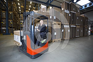 Reach truck