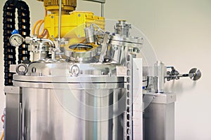 Reactors of suspensions and solutions. Manufacture of pharmaceutical industry. Production of suspensions, solutions for