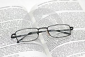 Reading glasses with light fra