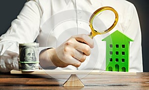 A real estate appraiser estimates the cost of housing. Fair price for the sale of an apartment or house. Property valuation. Home