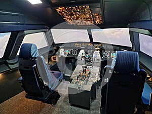 Real Flight Hydraulic Simulator for the Training of the Pilots