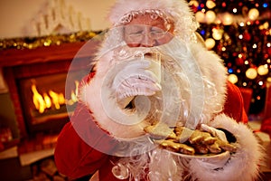 Real Santa Claus Christmas traditional served food