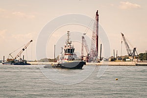 Realization of the movable bulkheads system to save Venice from