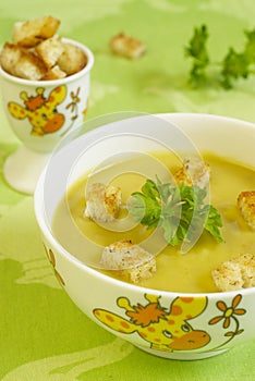 ÃÂ¡ream soup from peas photo