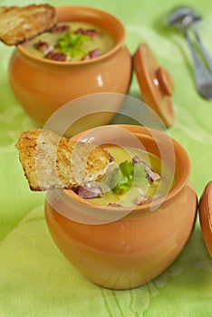 ÃÂ¡ream soup from peas photo