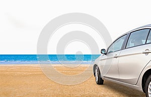 Rear view of the car over sea view on summer roadtrip to the beach  in the morning. tourism and travel concepts