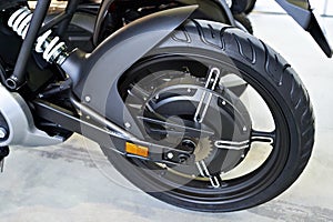 Rear wheel electric motorcycle with engine inside