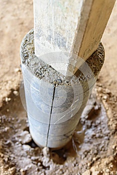 Rebuild the old cement pillar