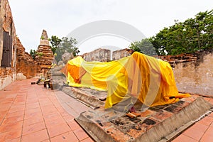 The recline ancient Buddha over 500 years