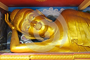 Reclining Buddha photo