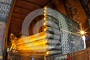 Reclining Buddha