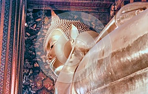 Reclining Buddha gold statue, Wat Pho, Bangkok - Thailand