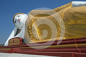 Reclining Buddha - Laykyun Sekkya - Myanmar photo