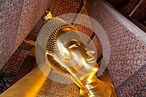 Reclining buddha of Pho temple