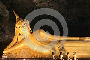 Reclining Buddha, Thailand photo
