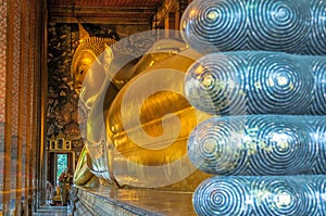 Reclining buddha, Wat Pho, Bangkok, Thailand photo